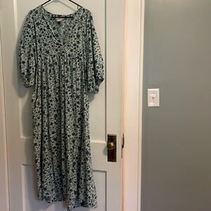 Universal Thread Maxi Dress 💐